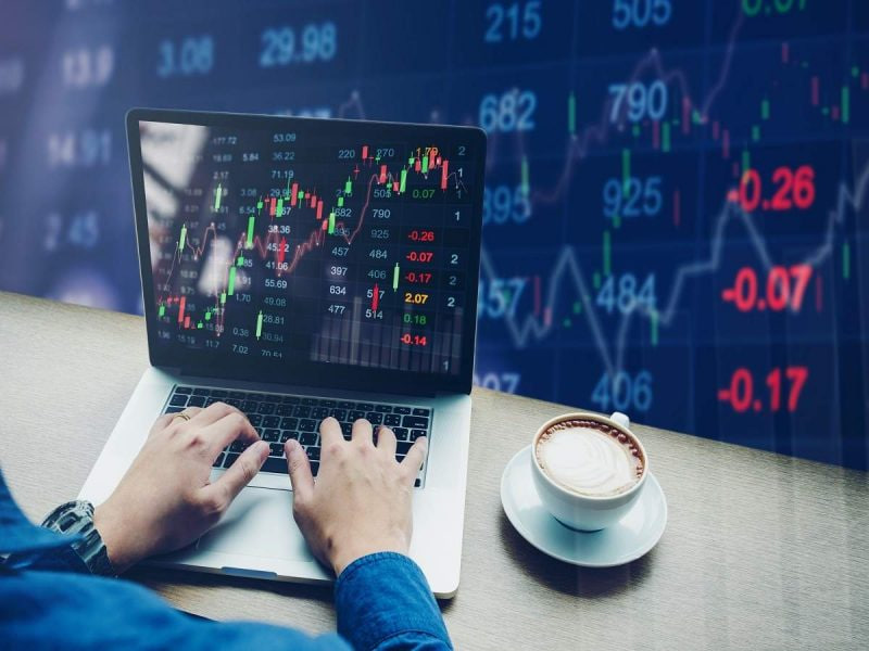 杠杆配资官网 全球制造业PMI五个月来首次回升！A500ETF(159339)实时成交额超过8亿元！蓝色光标、先导智能、精测电子、容百科技等领涨